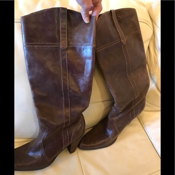 NWOT Steve Madden Brown Distressed Boots - Picture 7 of 11